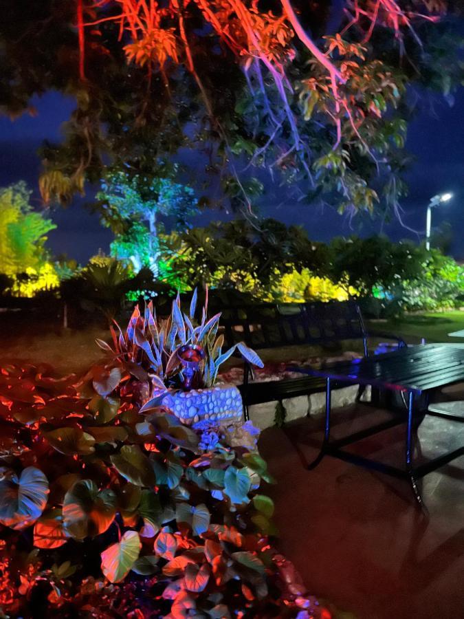 La Plumerias Moalboal Exterior foto